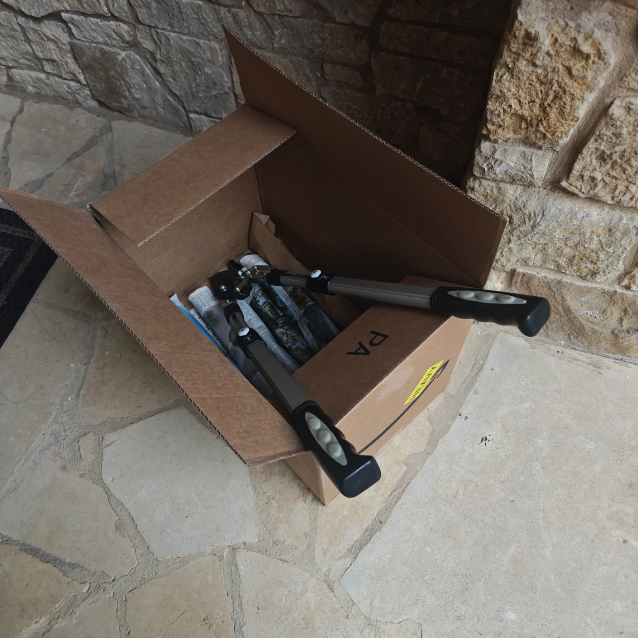Porch pickup – knives in bag left at porch
