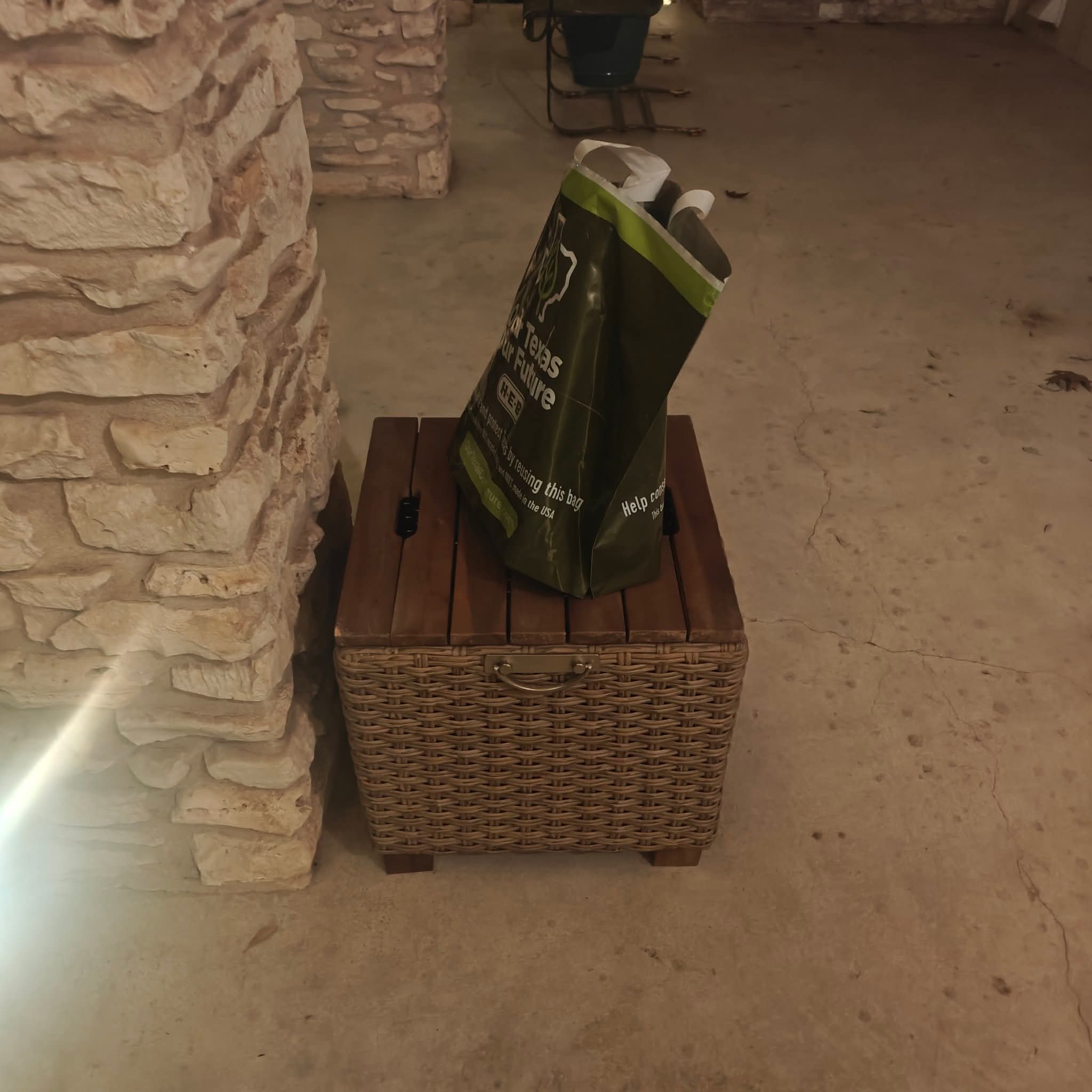 Porch pickup – blades ready at doorstep