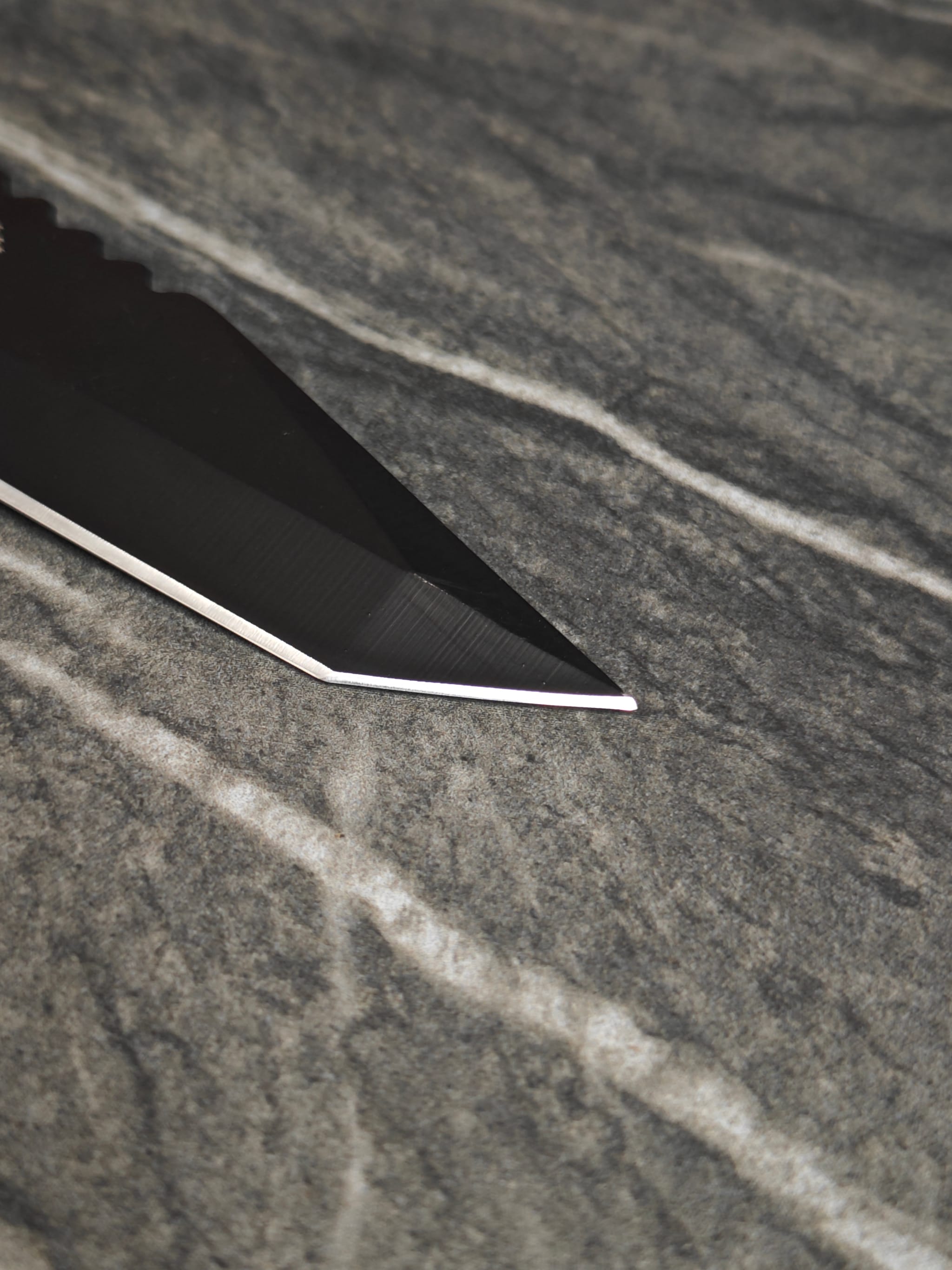Pocket knife – fully sharpened and ready to use