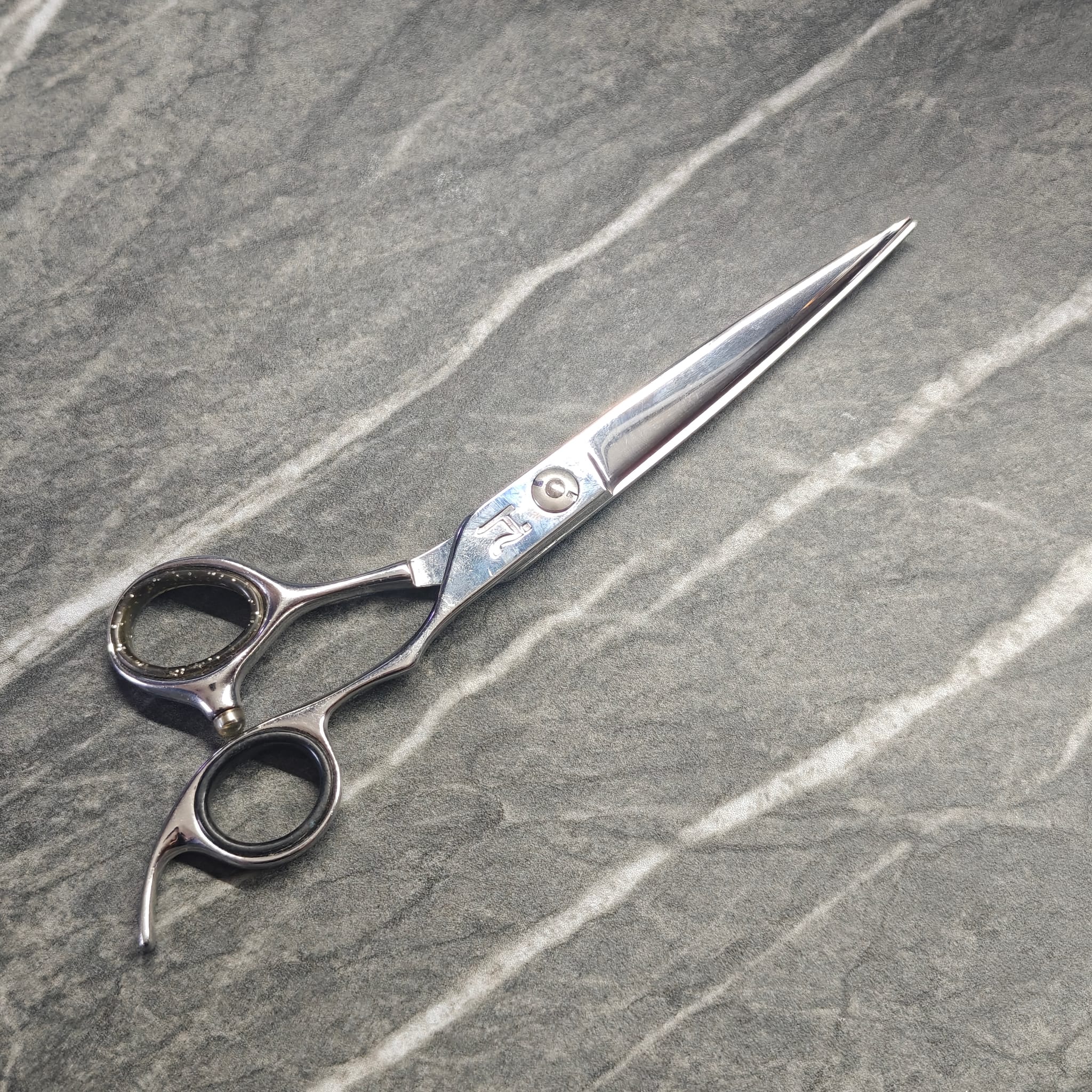 Scissor tips restored to factory precision
