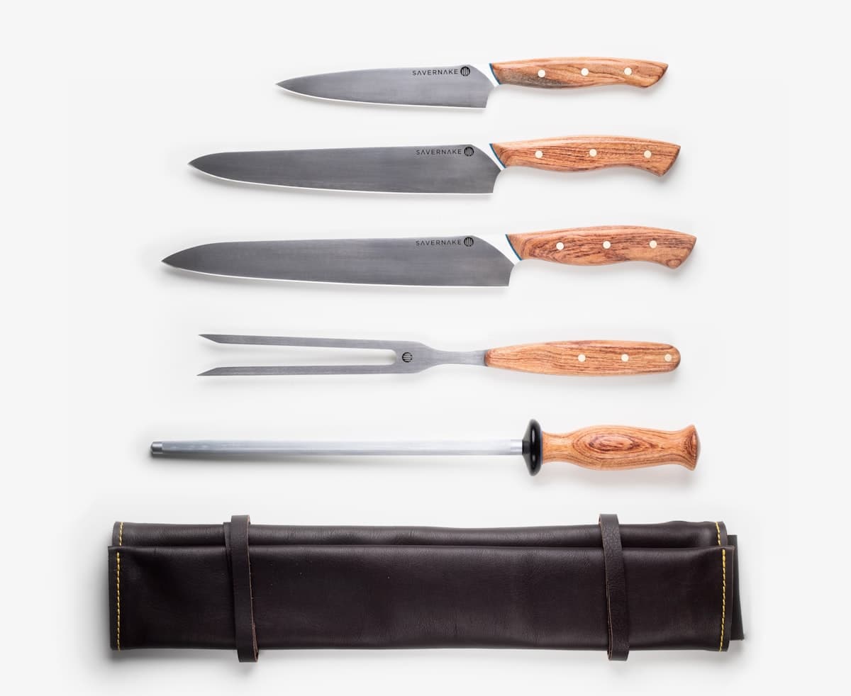 Kitchen knife properly stored on a magnetic strip, the best way to maintain sharpness between professional sharpenings